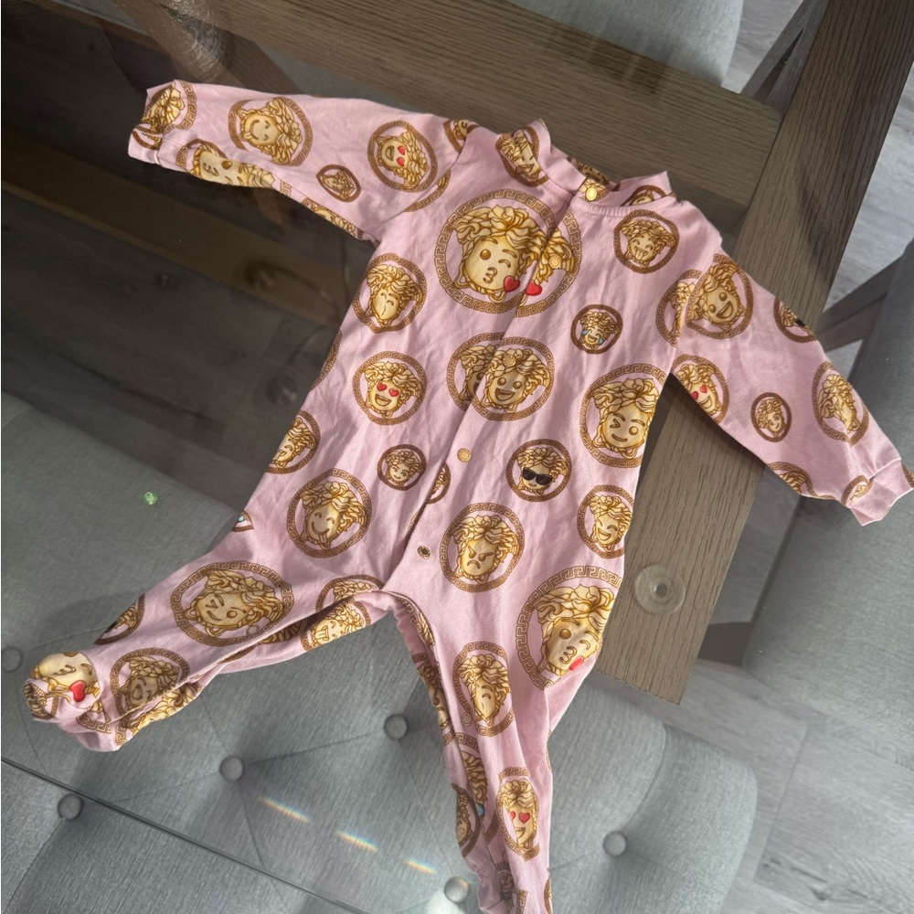 Versace Kids Pink and Gold Patterned Footie - Picture 2 of 3